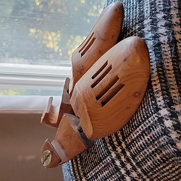 "WOOLF BROTHERS" wooden shoe  trees 👞🌳 - Picture 4 of 4
